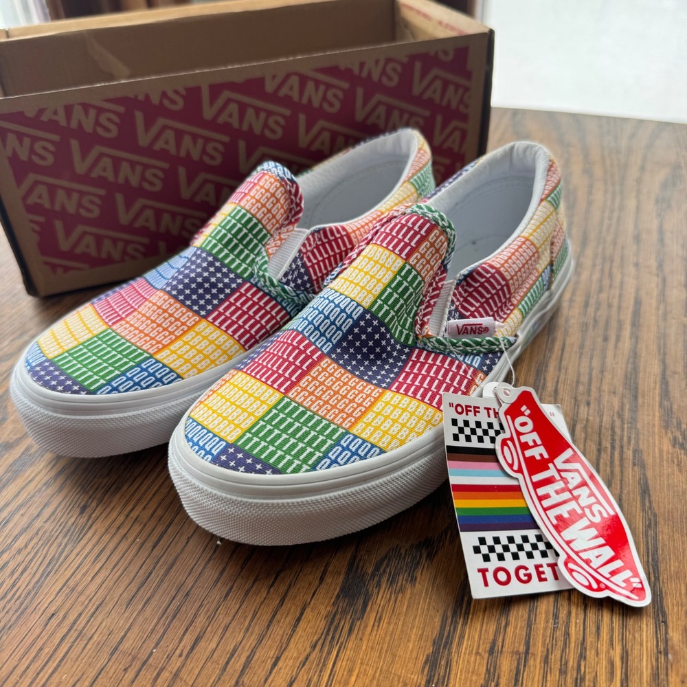 NEW IN BOX Vans Classic Slip-On Pride‎ Rainbow Patchwork Kids Size 3 NWT LGBTQ+